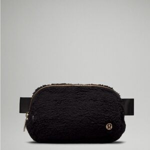 Lululemon Black Sherpa Belt Bag